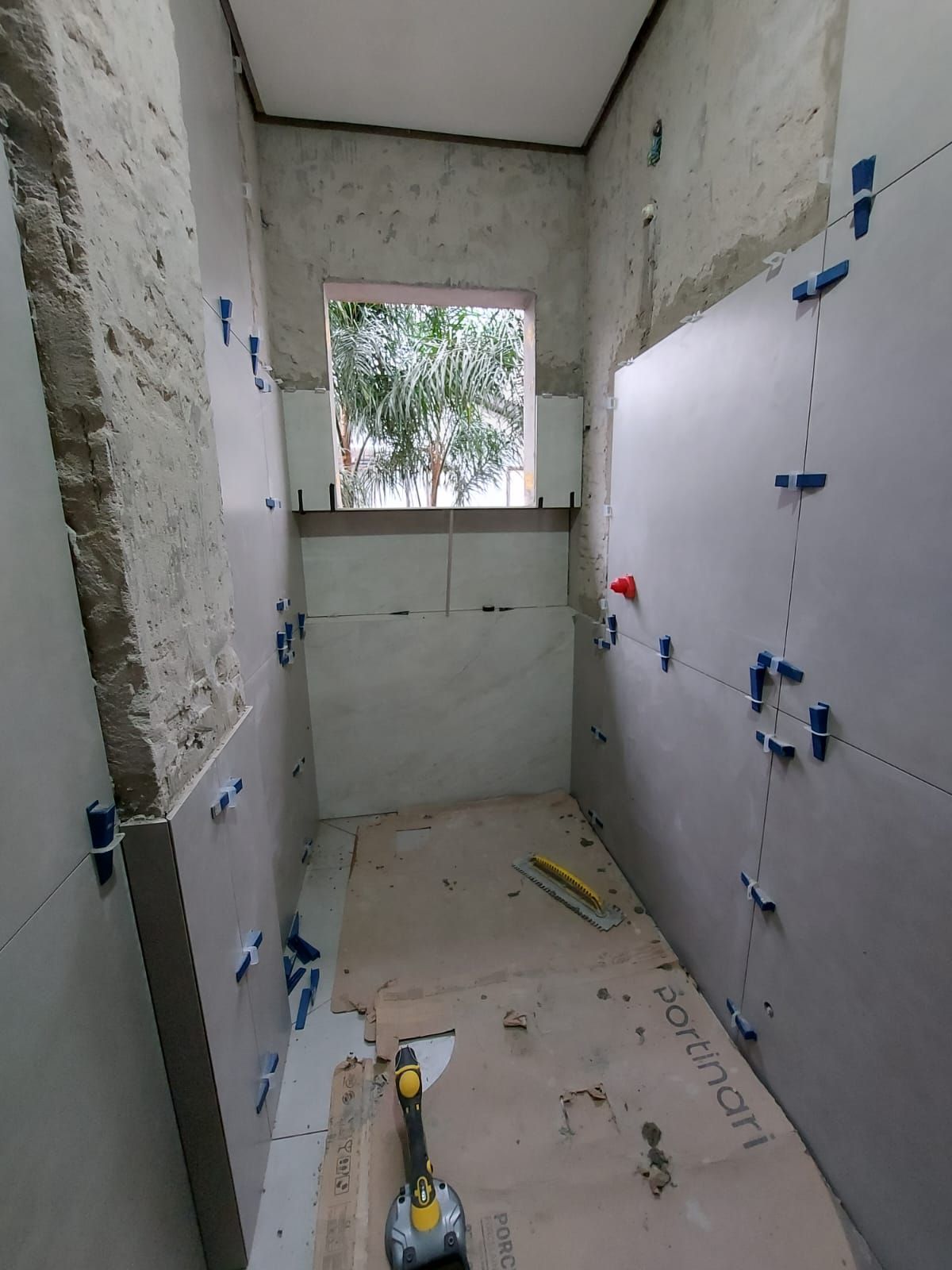 تركيب بلاط وسيراميك بجدة